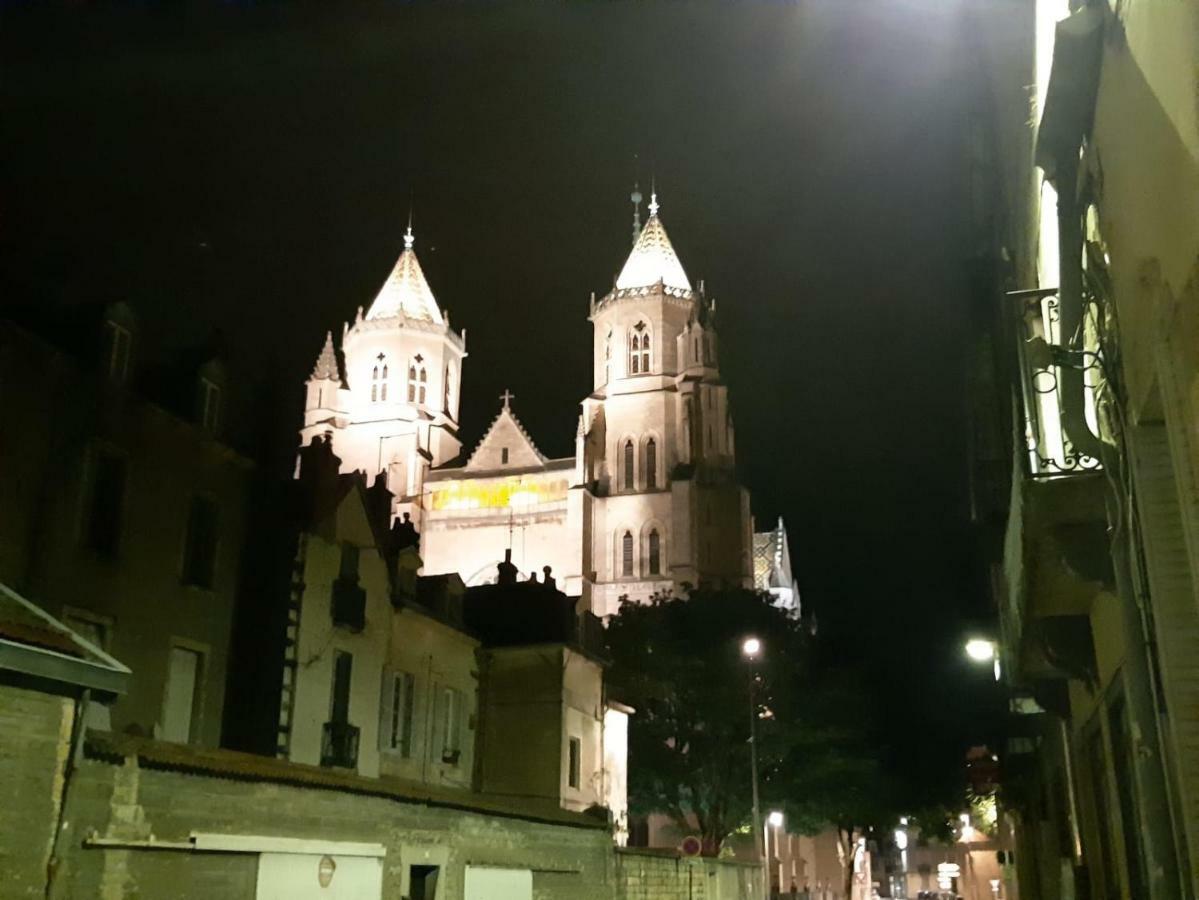 Appart Hotel La Chouette 1 Dijon Exterior photo